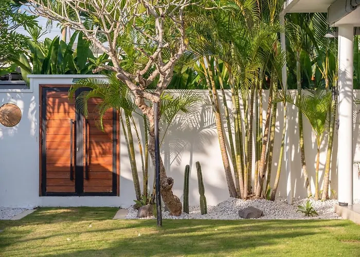 Villa Sanya Berawa Canggu