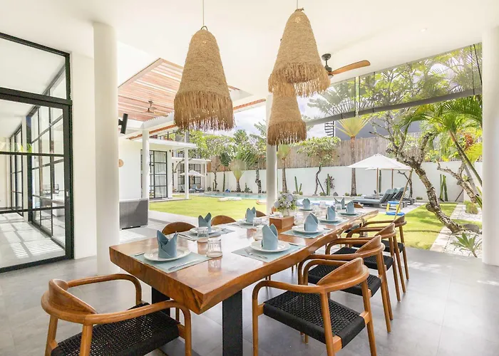 Sanya Berawa Villa *